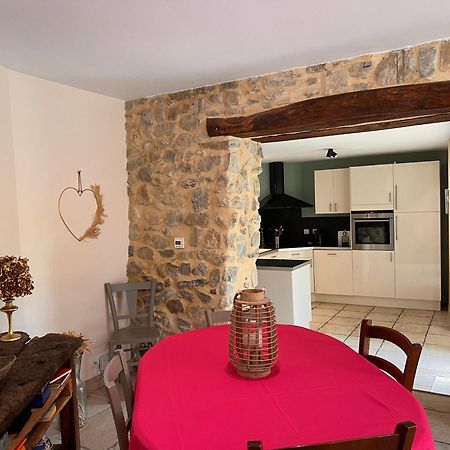 Gites Du Chateau D'Alencon Le Pegue Екстер'єр фото